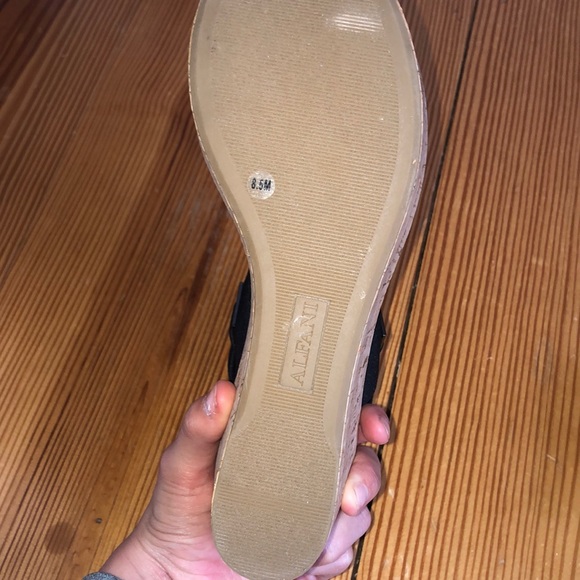 ✨ALFANI WEDGES✨ - Picture 3 of 6